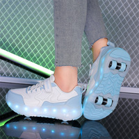 Patins à roulettes en polyuréthane à LED rechargeables, à double rangée de roues, pour enfants et adultes, toutes saisons, vente en gros transfrontalière directe usine
