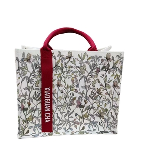 Sac d'épicerie en polyester et coton entièrement imprimé numériquement avec revêtement intérieur en PE - Product Image 4