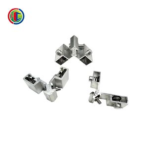 Connecteur d'angle en aluminium pour <span class=keywords><strong>porte</strong></span> et fenêtre, profilé en aluminium moulé sous pression à 90 degrés, fabrication OEM en Chine - Product Image 1