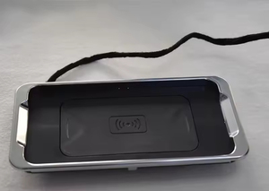 Base de Carga Inalámbrica de Montaje Lateral para Camioneta y SUV, Fácil de Instalar, Compatible con Modelos <span class=keywords><strong>Mercedes</strong></span> <span class=keywords><strong>Vito</strong></span> y <span class=keywords><strong>Sprinter</strong></span> - Product Image 4