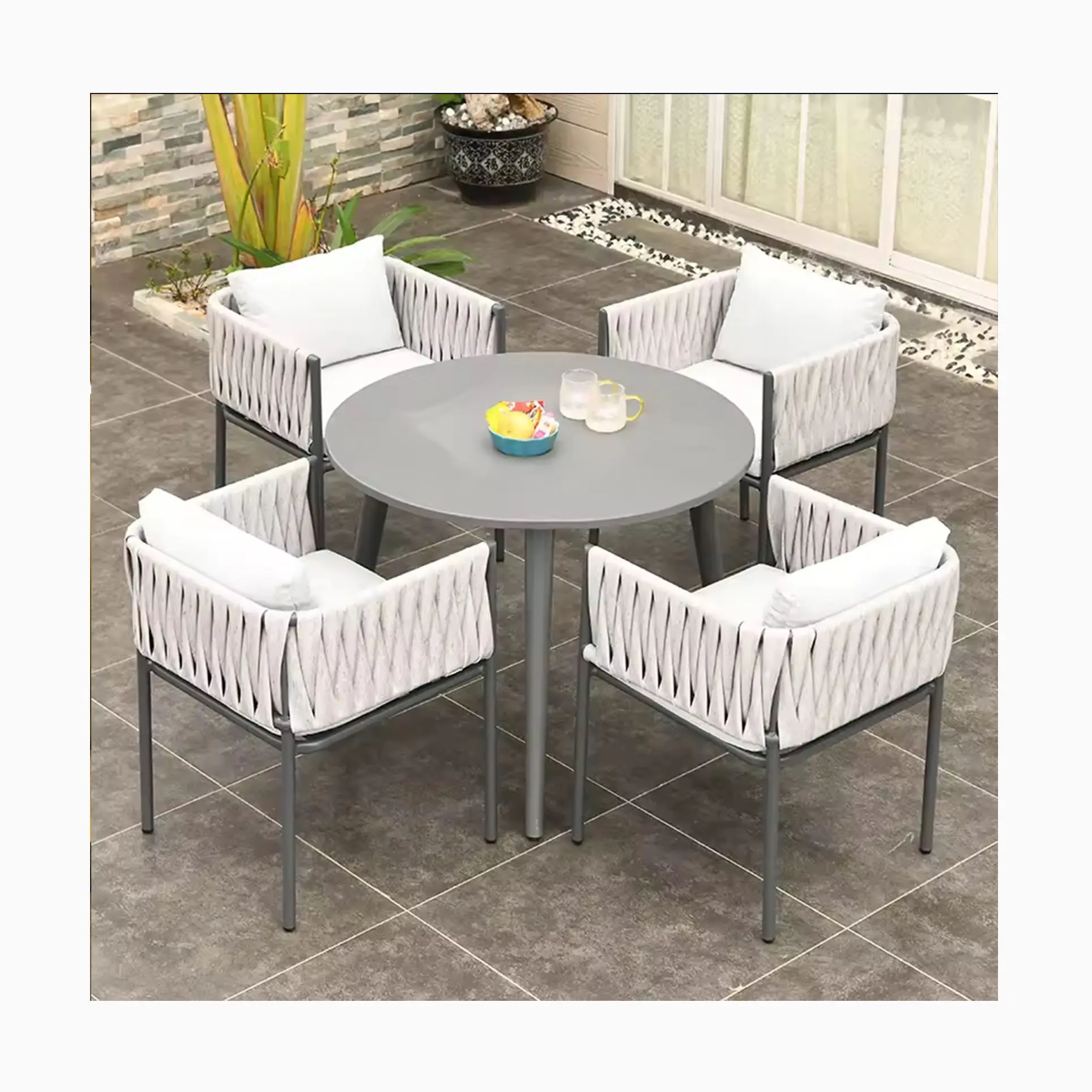 [HUAHONG] meubles d'extérieur de style moderne européen de luxe jardin patio chaise en métal ensembles de table et de chaises en rotin