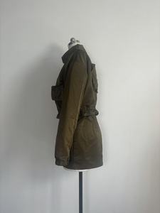 Blouson bomber court d'hiver pour femme, respirant, imprimé, nouveau style, effet brillant texturé, col montant, fermeture éclair, logo - Product Image 4