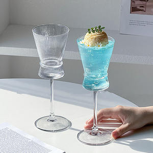 Verre à <span class=keywords><strong>pied</strong></span> haut en verre transparent, design simple et créatif, pour <span class=keywords><strong>vin</strong></span> rouge et champagne, usage domestique - Product Image 3