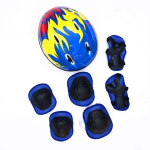 Casco Flame para niños con conjunto de equipo de protección, 7 piezas, almohadillas transpirables para codos, rodillas y caderas para bicicleta de equilibrio - Product Image 1