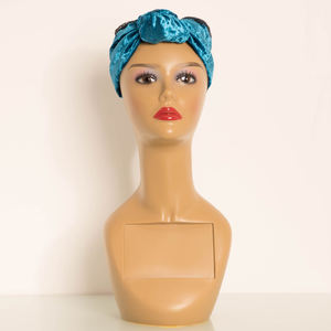 Cabeza de Maniquí de maquillaje de PVC de pie con características realistas Estilo de <span class=keywords><strong>dibujo</strong></span> a mano para exhibición de peluca sin hombros - Product Image 6
