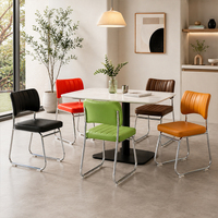Chaise de salle à manger rembourrée moderne avec structure tubulaire cantilever et dossier nervuré pour cuisine, salle à manger, café et bistrot-bar