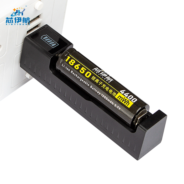 Direct-Plug Li-ion Charger - Fast Charge, Smart Indicator, Wide Battery Support.USB Smart Lithium Battery Charger