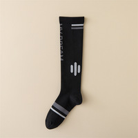 Chaussettes de compression pour femmes, pour le tennis, le badminton, le yoga, le fitness, la course à pied, chaussettes de compression amincissantes jusqu'aux genoux, vente en gros