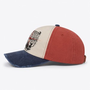 Gorra de Béisbol T&L con Logotipo Personalizado, de 6 Paneles, con Frente Curvo, en Gamuza Sintética, con Impresión en Foil, Unisex, Estilo Casual Urbano, Ajustable, con Fusión sin Costuras - Product Image 4