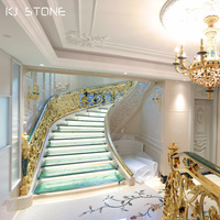 Villa de luxe Escalier incurvé intérieur de style français Escalier intérieur en marbre naturel Marches Plancher d'escalier