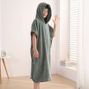 Serviette <span class=keywords><strong>de</strong></span> <span class=keywords><strong>bain</strong></span> à capuche tête d'ours <span class=keywords><strong>de</strong></span> dessin animé mignon polaire en flanelle douce pour les enfants pour un usage domestique peignoir <span class=keywords><strong>Cape</strong></span> à séchage rapide multifonctionnel - Product Image 5