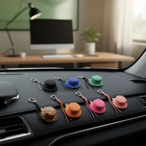 Llavero con diseño de sombrero de pescador, de plástico EVA y aleación de zinc, con mosquetón, para usar en el coche, el hogar u oficina. - Product Image 2