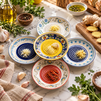 Plat à râper l'ail en céramique à motif floral personnalisé, style méditerranéen Santorin, en porcelaine, pour broyer le gingembre, vente en gros