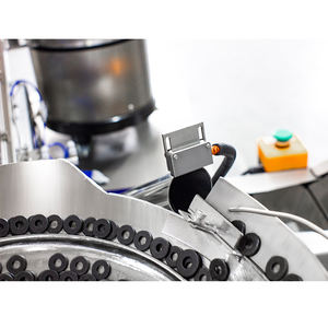 Tuerca Perno Tornillo Hardware Placa de vibración Contador Máquina de embalaje pequeña para pequeñas empresas Máquina de embalaje de bajo costo Sellado trasero - Product Image 2