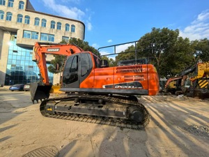 Excavadora de cadenas usada Doosan DX300LC-9C de 30 toneladas, superventas global, con motor diésel de alta calidad, en venta - Product Image 4