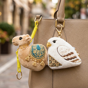 Portamonete Peluche Kawaii Morbido Boho con Cerniera, a forma di Cammello, Falco, Gazella, Volpe, Pecora, Balena, con Portachiavi <span class=keywords><strong>e</strong></span> Ciondolo per Borsa, Personalizzabile con Logo, per Ragazze - Product Image 2