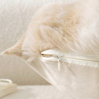 Vente en gros de tissus en fourrure de lapin colorés, coussins carrés de luxe pour l'intérieur, housse de coussin 45x45 à vendre, décoration de salon
