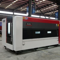 Machine de découpe laser à fibre 3000W haute précision pour plaques en acier au carbone et en acier inoxydable 1530