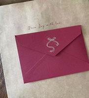 Sobre Rojo Estilo Retro con Sello de Cera Personalizable - Sobre para Invitaciones de Boda y Regalos