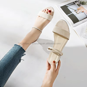 Sandales féminines à talon épais, nouvelle version coréenne, style chic et féerique, une chaussure, deux usages, vente en gros d'usine - Product Image 5