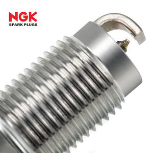 Candela di Accensione NGK al Doppio Platino Pzfr6R 5758 Nuova per Veicoli Sagitar 1.4t, Lavida, Fabia, <span class=keywords><strong>Octavia</strong></span>, Superb, Jetta con Motore EA111 - Product Image 3
