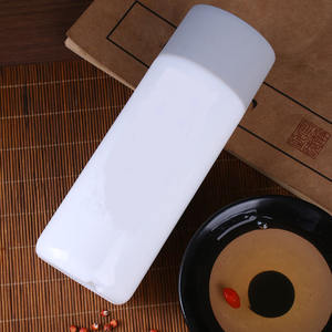 Bouteille en porcelaine blanche personnalisée avec couvercle Bouteilles en <span class=keywords><strong>verre</strong></span> de <span class=keywords><strong>25cl</strong></span> pour jus de fruits et boissons gazeuses Bouteille d'eau en <span class=keywords><strong>verre</strong></span> minéral avec couvercle à vis - Product Image 4