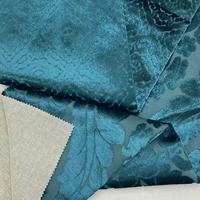 Échantillon gratuit Jacquard personnalisé motif gaufré 100% polyester chenille velours tissu tissé et teint motif pour rideaux