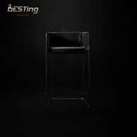Design minimaliste italien moderne et luxueux: tabouret de bar Jill chaise de bar en cuir personnalisée