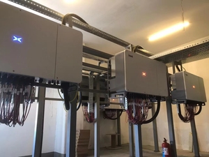 Onduleur 5000W 10KW 12KW invt Onduleur de stockage d'énergie triphasé En stock, il sera envoyé en quelques secondes. - Product Image 5