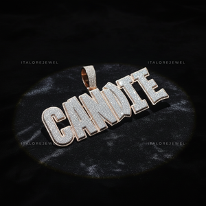 จี้ตัวอักษร CANDIE ชุบทองคำขาวบนเงินแท้ 925 ประดับเพชรโมอิสซาไนต์ทรงช่อง ดีไซน์ฮิปฮอปสุดเท่ สำหรับทุกเพศ - Product Image 6