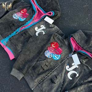 กางเกงวอร์มทรงหลวมมีฮู้ดสามชั้นมีซิปดีไซน์แบบครอปที่เย็บปักลายกรดหินสามชั้น - Product Image 2