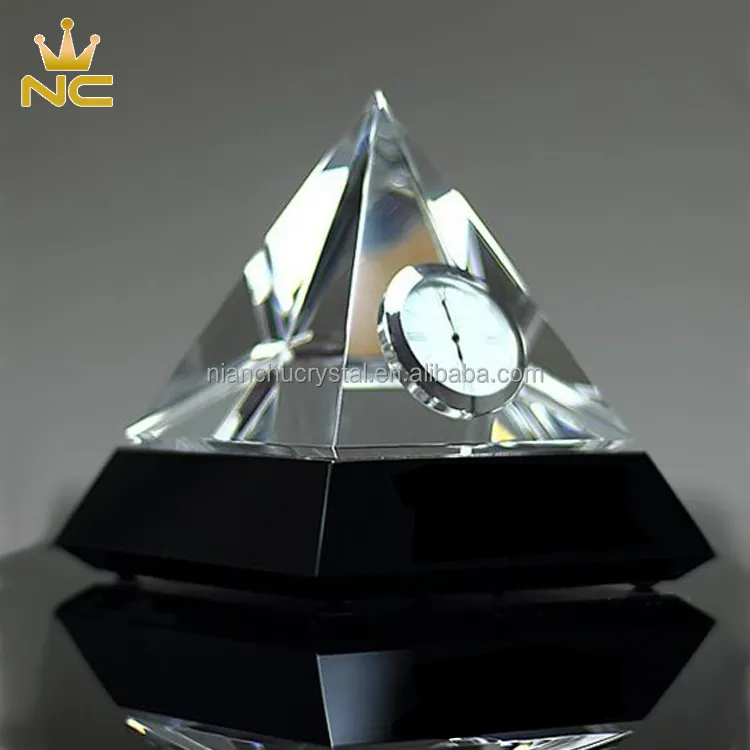 Relógio de <span class=keywords><strong>pirâmide</strong></span> cristal de verão k9 preto transparente, relógio de cristal lembranças presentes