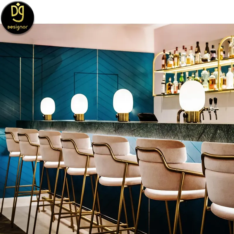 DG Modern High Table Bar Stühle und Tischset Luxus Gold Leder Barhocker Stuhl für Restaurant Hotel und Bars