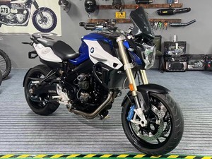 Motocyclettes d'occasion BMWF800R Moto 800cc Moto à essence Pure Performance Streetbike Sportbike État d'origine - Product Image 4