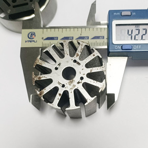 China Fabrik Professionelle Laserschneidung Kleinserien-Anpassung Siliziumstahl 20JNEH1500 Rotor-<span class=keywords><strong>Stator</strong></span>-Kern 8mm Wellenmotoren FX Marke - Product Image 2