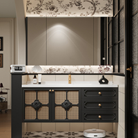 Ensemble de meubles de salle de bain intelligents en bois de caoutchouc de style rétro français, avec lavabo en céramique et armoire murale