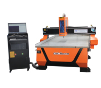 1.5kw 5.5kw 1325 CNC Machine de gravure sur bois Armoires de meubles 3 axes MDF Usage domestique