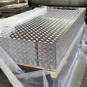 Plaque antidérapante en <span class=keywords><strong>aluminium</strong></span> à motif diamant, en stock, pour marches d'escalier pliées, revêtement de plateforme, matériau de construction extérieur - Product Image 6