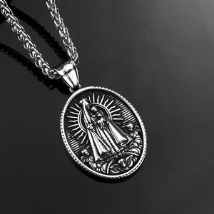Collar con Colgante de la Virgen María en Acero Inoxidable para Hombre, Joyería Religiosa, Cadena con Dije Ovalado para Uso Religioso - Product Image 1
