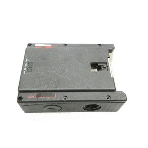 وحدة تحكم PLC أصلية جديدة جاهزة MGB-L1-AR-AA1A-1-<span class=keywords><strong>M</strong></span>-104302 للأتمتة الصناعية في المستودعات - Product Image 1