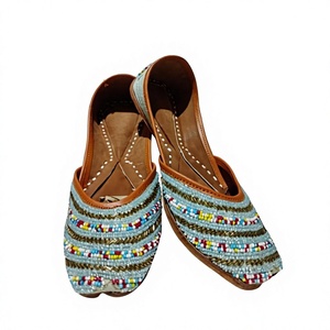 Chaussures de soirée brodées à la main pour femmes BS INTERNATIONAL, style indien traditionnel, tendance mode, en cuir véritable, à fermeture auto-agrippante, pour la marche - Product Image 6