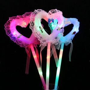 Giáng sinh LED dạ quang đầy màu sắc LED phát sáng bông tuyết <span class=keywords><strong>Wand</strong></span> cho trẻ em nhấp nháy đèn lên Glow Sticks cho bên buổi hòa nhạc Quà Tặng - Product Image 2