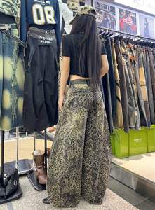 Jean large imprimé léopard, pantalon en denim taille haute, coupe ample pour le streetwear - Product Image 5