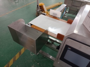 <span class=keywords><strong>Detector</strong></span> de Metales CQ-807 Nuevo de Alta Precisión con Pantalla Táctil para Productos Envasados en Papel de Aluminio, <span class=keywords><strong>Detector</strong></span> de Metales Especial para Alimentos - Product Image 6