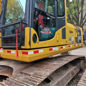 Excavatrice sur chenilles d'occasion Komatsu PC240LC-8 de haute qualité, modèles Komatsu PC200, PC220, PC240, PC300 en stock à Shanghai - Product Image 1