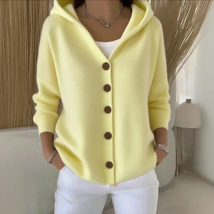 <span class=keywords><strong>Cardigan</strong></span> <span class=keywords><strong>con</strong></span> <span class=keywords><strong>Cappuccio</strong></span> in Maglia a Tinta Unita <span class=keywords><strong>con</strong></span> Bottoni, Nuovo Arrivo Autunno/Inverno per <span class=keywords><strong>Donna</strong></span>, Moda Casual - Product Image 1