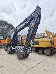 รถขุดไฮดรอลิกดีเซล Hyundai R210W-9T มือสอง น้ำหนัก 20.5 ตัน จากเกาหลี ใช้งานน้อย สภาพดีเยี่ยม พร้อมส่ง FOB - Product Image 6