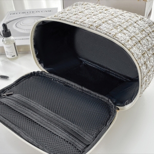 Tweed Style <b>Large</b> Capacity Cosmetic <b>Bag</b>, Portable Travel <b>Makeup</b> Organizer, Fashion Tweed Toiletry <b>Bag</b> with Handle for Women - Product Image 5