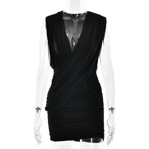 Robe de soirée pour femmes, couleur unie, col en V profond, sans manches, plissée, asymétrique, moulante, pour fêtes, banquets, scène - Product Image 5