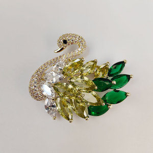 Muyu Swan Brooch Zinc Alloy Claw Setting Women's Party Fashion Accessory - Product Image 4